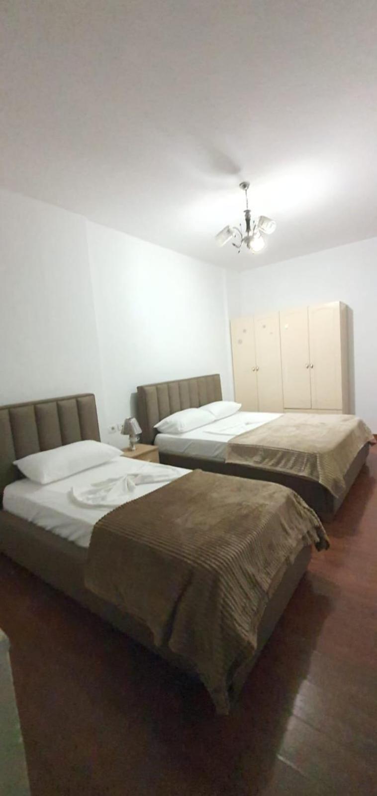 City Center Apartment Shkodër Екстериор снимка