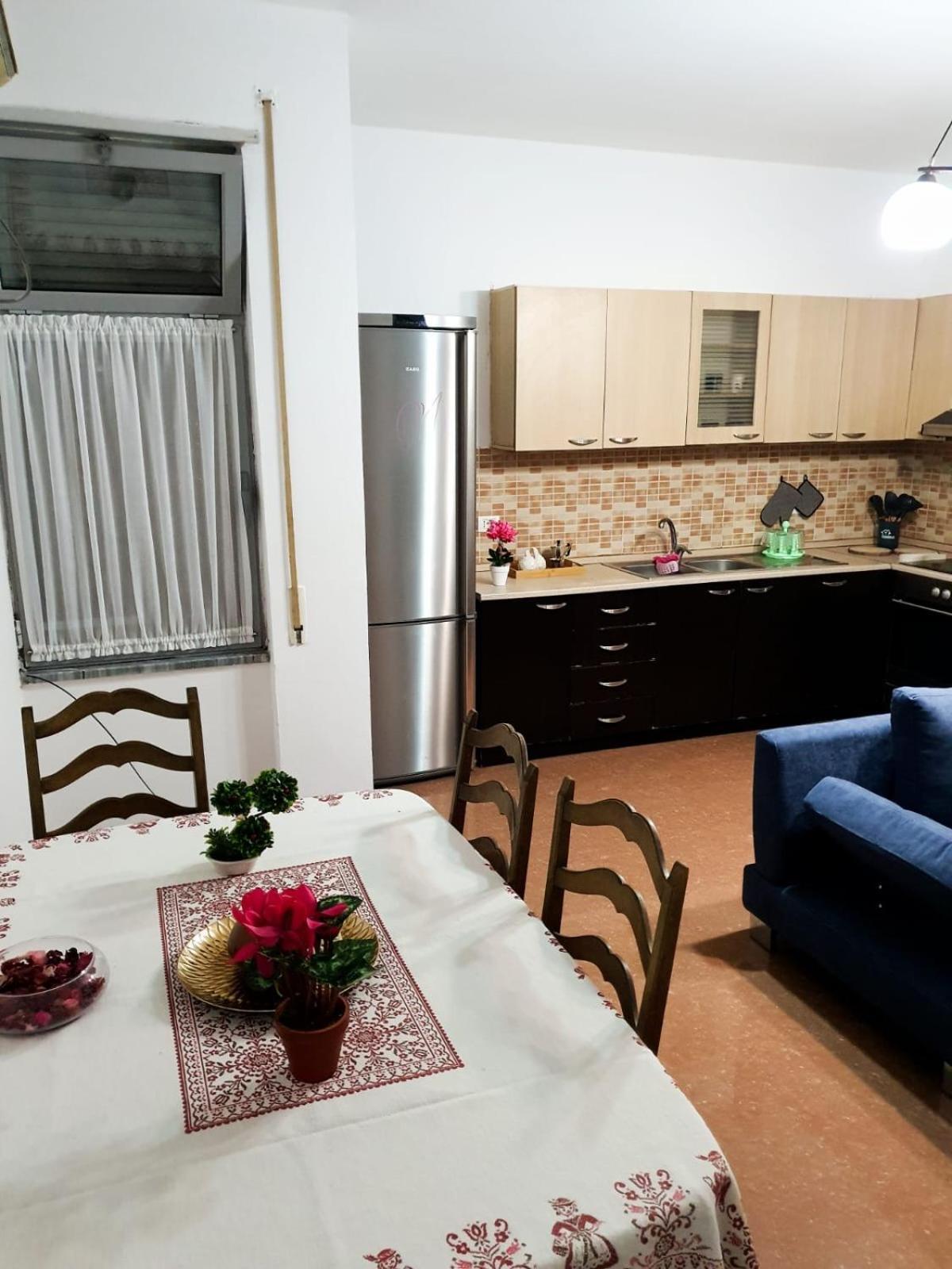 City Center Apartment Shkodër Екстериор снимка